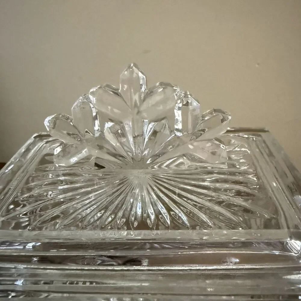 Snowflake Covered Glass Box Holiday Magic Candy Bee Box Dish by Luminarc New